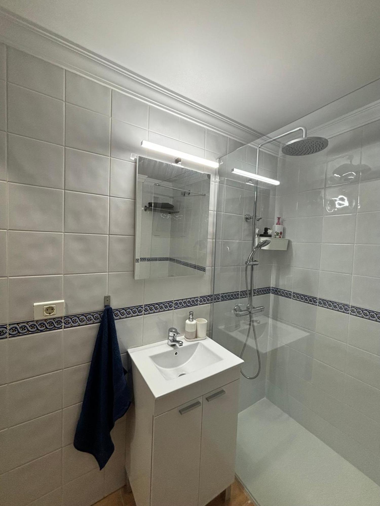 Sardina Near The With Pool And Wifi E Apartment